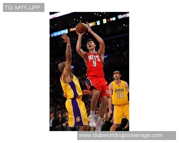 易建联对阵雄鹿精彩瞬间回顾与精彩表现分析